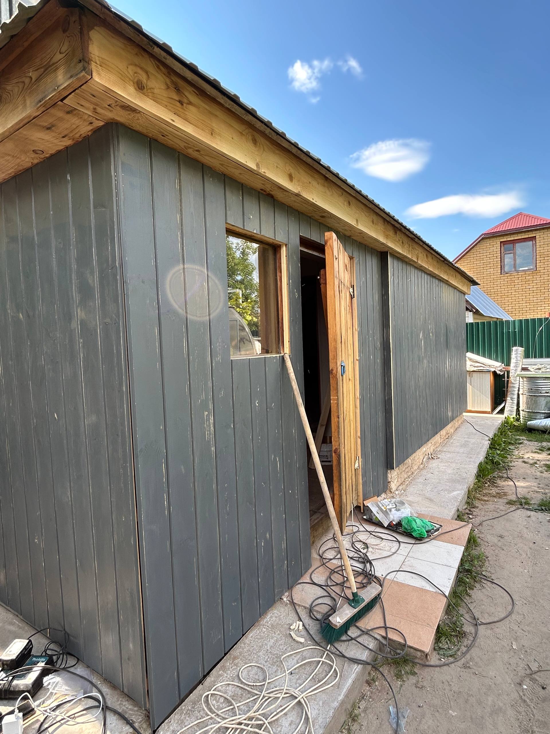 Шлифовка и покраска деревянных домов и срубов